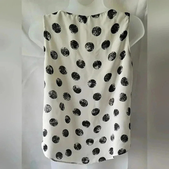 ELLE Black and white polka dot sleeveless Rugfle Chiffon blouse, Size Small - Picture 2 of 8